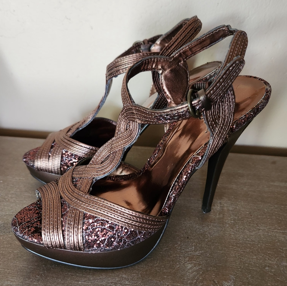 Carlos Santana Elegant Bronze Heels